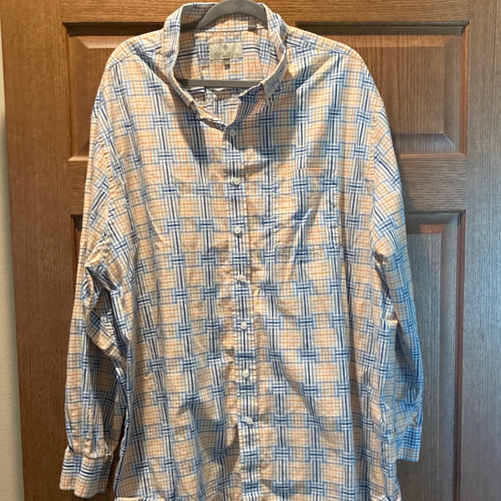 Light Blue & Cream Plaid Button-Down Shirt